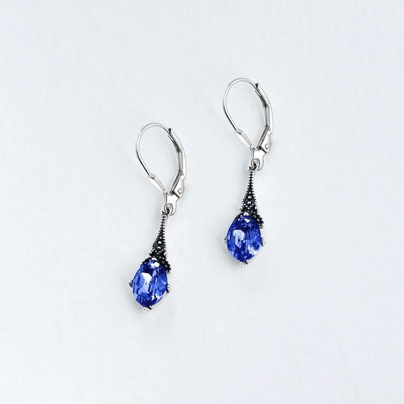 Vintage Drop Earrings - Picture 1 of 3
